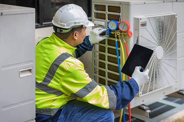 Professional Hvac technician working in Newark, OH